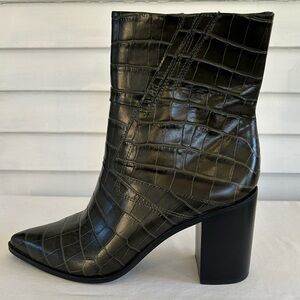 Franco Sarto Leather Green Crock Ankle Boots Sz 9